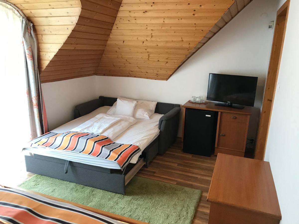 Zoeldteto Panzio Bed and Breakfast Balatonfüred Εξωτερικό φωτογραφία