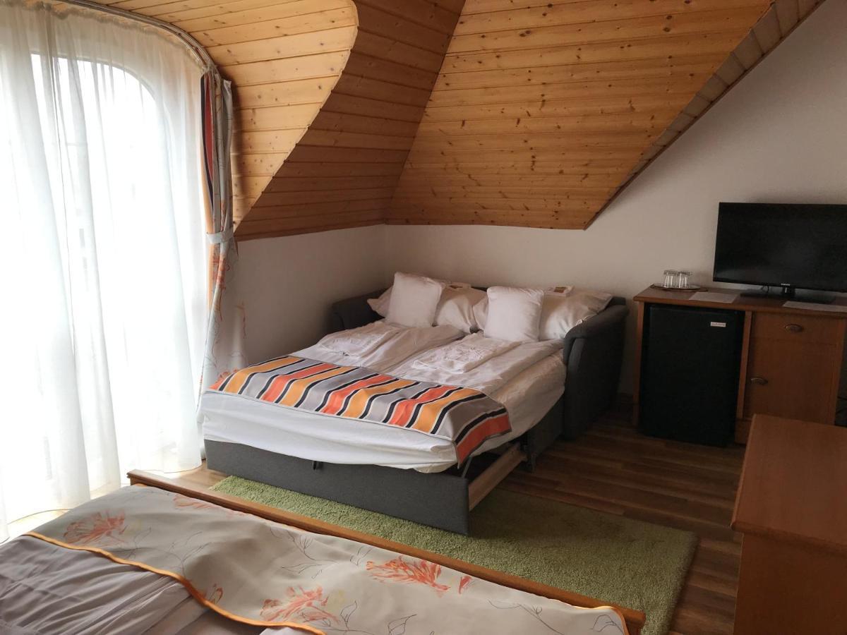 Zoeldteto Panzio Bed and Breakfast Balatonfüred Εξωτερικό φωτογραφία