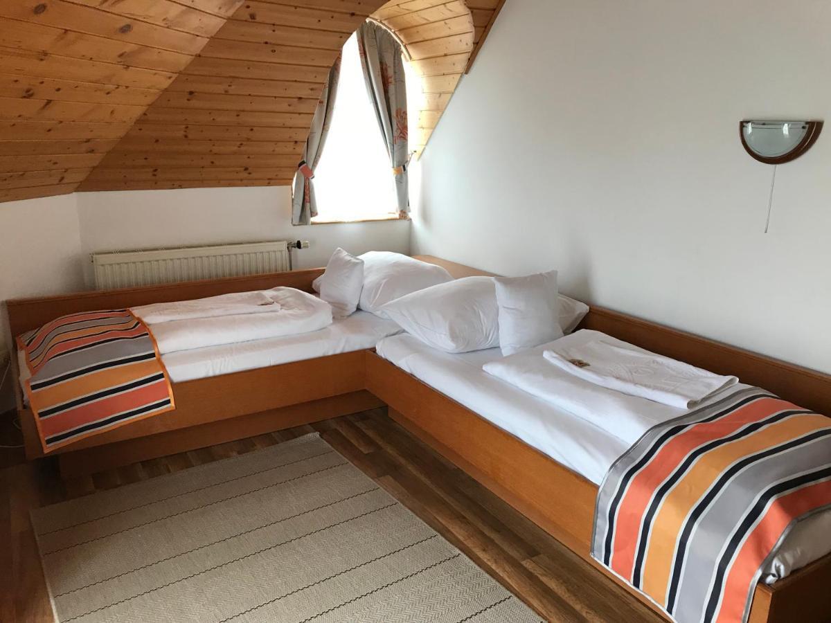 Zoeldteto Panzio Bed and Breakfast Balatonfüred Εξωτερικό φωτογραφία