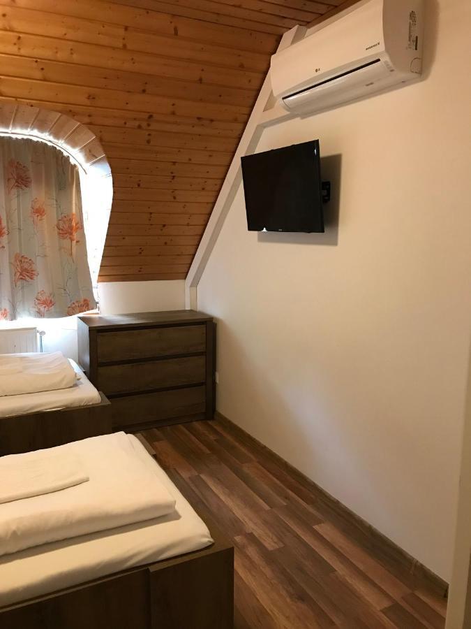 Zoeldteto Panzio Bed and Breakfast Balatonfüred Εξωτερικό φωτογραφία